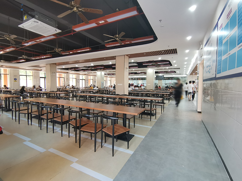 昭通华贸学院白云校区食堂装修项目实景